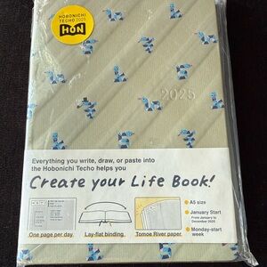 Techo 2025 Planner - Cream with Blue Accents -  size A5 - daily and weekly